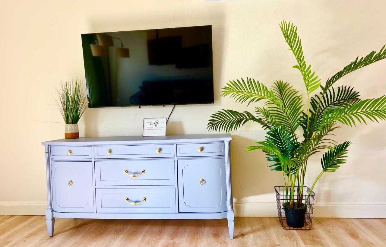 Enchanting Cozy Apartment 10 Min Away From Airport, Calle 8, Brickell, Coral Gables, The Beach And More! Miami Exteriör bild