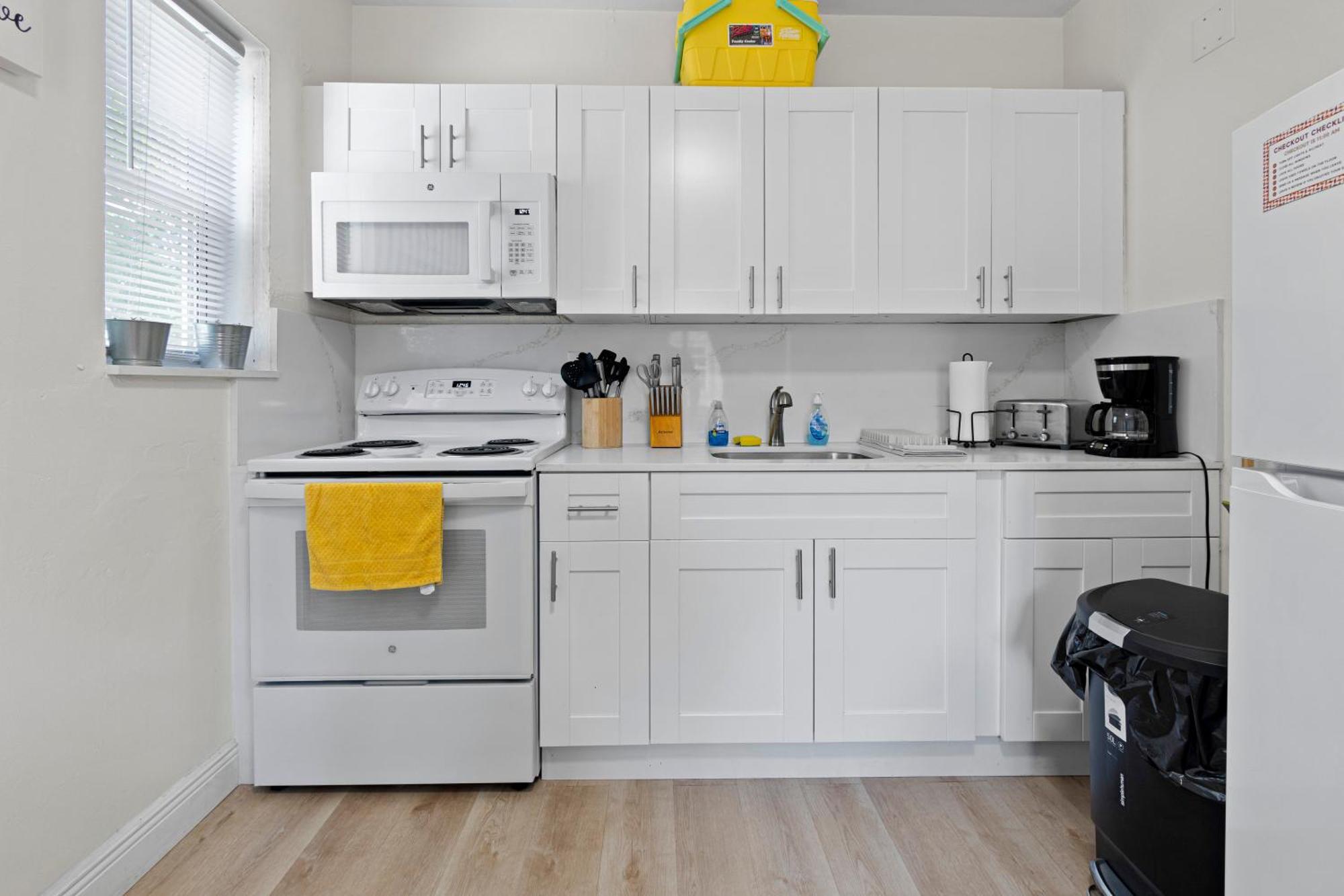 Enchanting Cozy Apartment 10 Min Away From Airport, Calle 8, Brickell, Coral Gables, The Beach And More! Miami Exteriör bild