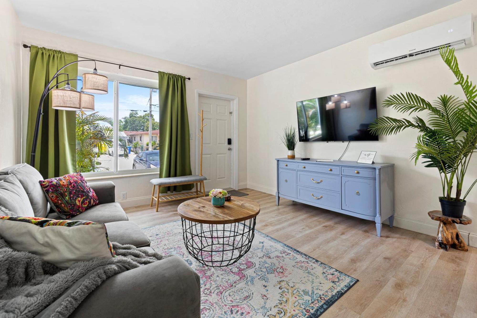 Enchanting Cozy Apartment 10 Min Away From Airport, Calle 8, Brickell, Coral Gables, The Beach And More! Miami Exteriör bild